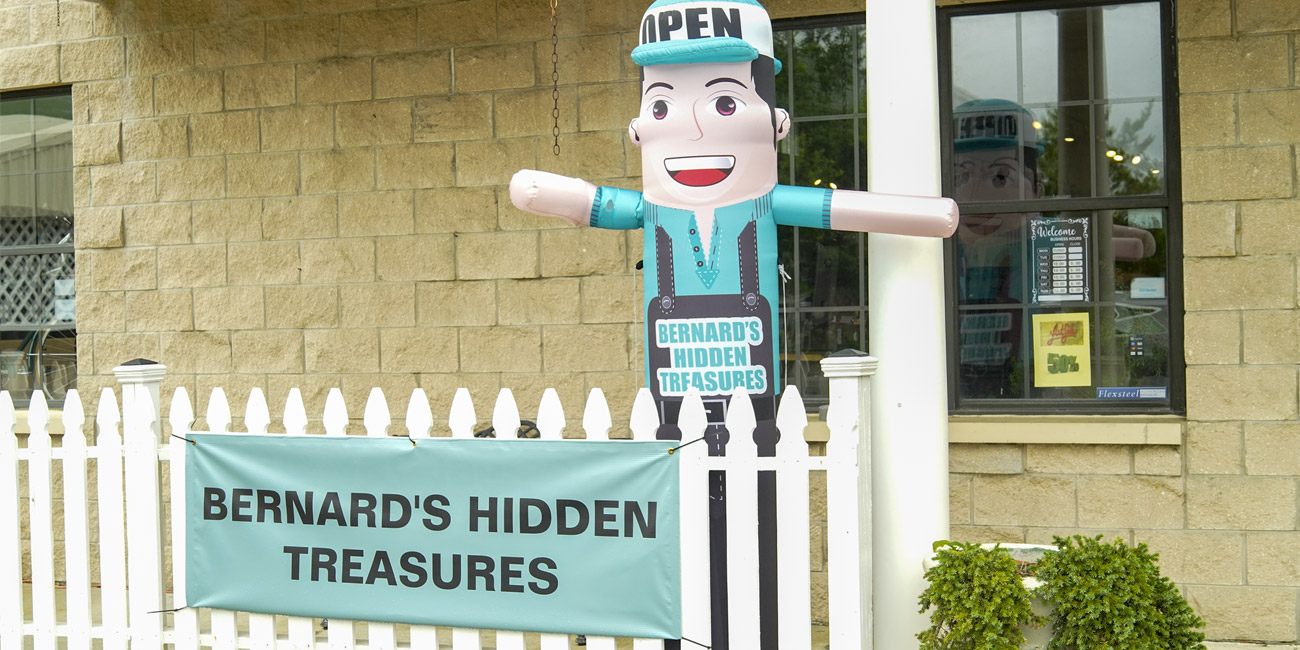 Exterior of Bernard's Hidden Treasures antique shop at 106 N Main Street, Havana, Florida